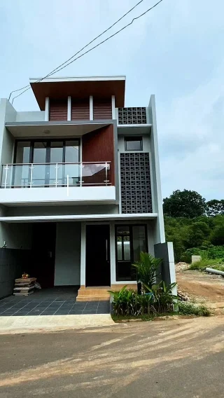 Instagram post from mutiara_sentul. This post is in position 18.